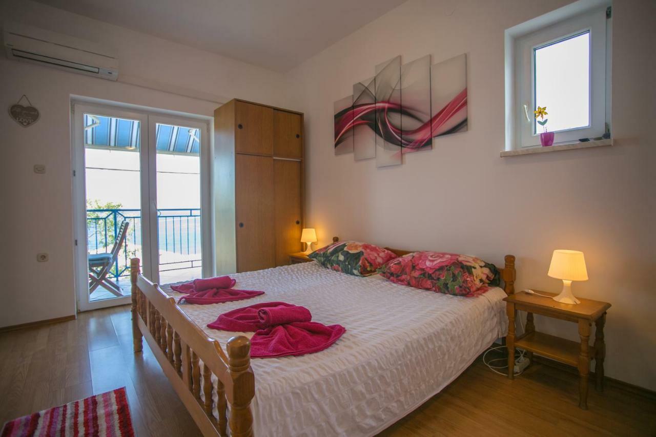 סנג' Apartments Katica מראה חיצוני תמונה